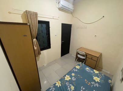 Kost khusus pria/karyawan Slipi