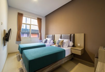 Kost Dwiwarna Kelowna House Twin Bed Dekat Stasiun Sawah Besar