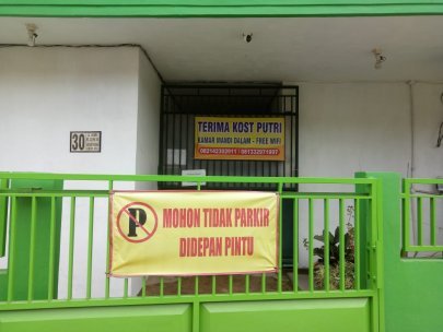 Kost Putri Eksklussif,harga ekonomis di tengah pandaan kota