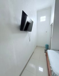 Kost Putri Pejaten Barat (AC + Kamar Mandi dalam)