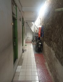 Kamar Kost Pria Baik-baik 