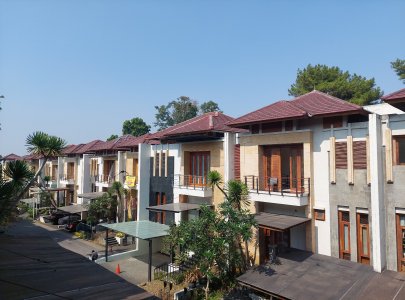 Disewakan Townhouse Elite Ciumbuleuit Bandung Full Furnished dekat UNPAR