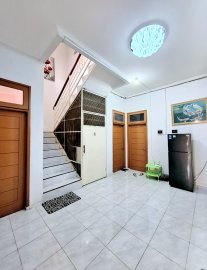 KOST PUTRI COMFY TEBET TIMUR