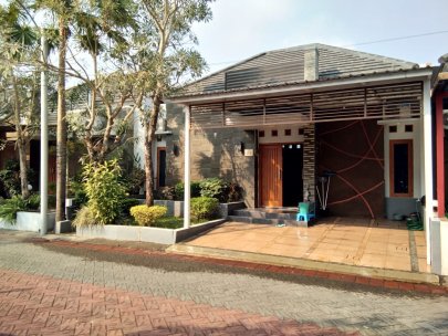 DI SEWAKAN RUMAH DI PERUMAHAN PALAGAN YOGYA