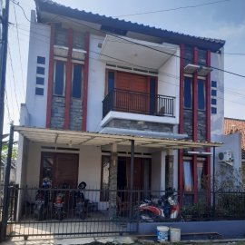 Kost yasya