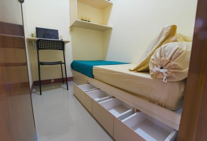 Kost Jelambar! Abdi Capsule Kamar Mandi Luar Furnished Dekat ke Teluk Gong - Penjaringan