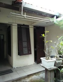 kos surabaya barat-6 kamar-kekeluargaan-Non AC 0816522792- kosong 1 pasutri/single