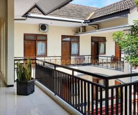 Kost Jember Karyawan Eksklusif (STAR KOST*)