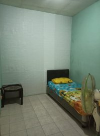 Kost pria dekat pasar modern BSD