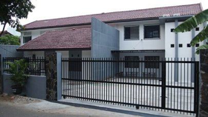 Kost Wanita / Pria di Arteri Pondok Indah, Jakarta Selatan – Lingkungan Elit  HP/WA: 08158328017 