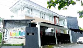 KOST PUTRI JASMINE dkt UNDIP TEMBALANG 089672820024 / 082227540711