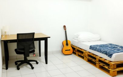 CENTRAL JAKARTA - CASA WELERI A COZY HOUSE (5 MINS TO MRT DUKUH ATAS)