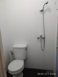 kamar mandi dalam