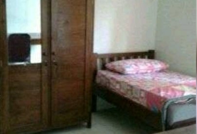 KOST PUTRI * RUMAH KARUMA*  DEKAT UNDIP  POLTEKKES POLINES SEMARANG