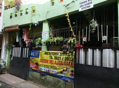 KOST STEVILES MURAH DAN BERSIH