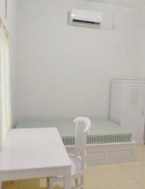 •	Kost Putri AC, Kamar Mandi Dalam, Full Furniture  