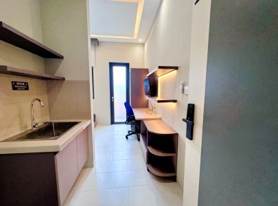 Kos kosan kost CASA MYUNDA tipe DELUXE dengan BALKON PRIBADI disewakan Jakarta Barat , Kembangan