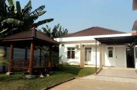 DISEWAKAN RUMAH MODERN MINIMALIS DALAM CLUSTER