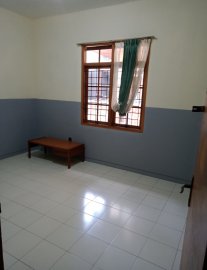 Kost Bapak Agus Juhana Dekat Kampus POLBAN Dan UPI