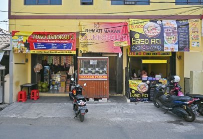 Kost Termasuk Listrik dekat Univ. Telkom - Sikumbangjati House Buah Batu Bandung