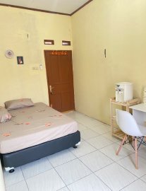 Kost Khusus Putri (Kayuringin Jaya, Bekasi Selatan)