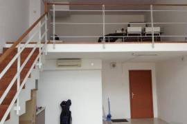 Appartment model studio, 2 lantai