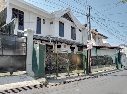 Kost Bu Eka  Pasteur 