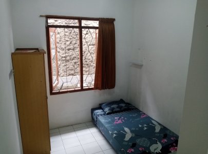 Kost Bu Eka dekat Tol Pasteur, Maranatha, Botanica, Hermina