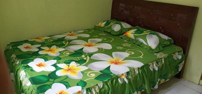 Tempat tidur ukuran 160 x 200 bernuansa Bali