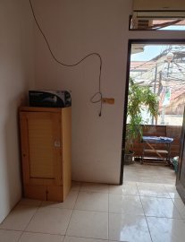 Kost minimalis Cempaka Putih Barat