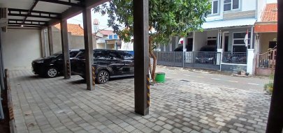 Kost Eksklusif Dian Rose Dua Gayamsari Semarang