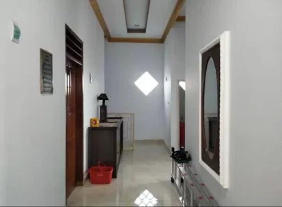 KOST PUTRI MURAH PASAR REBO