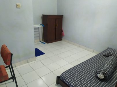 Kost Karyawan Pondok Insani