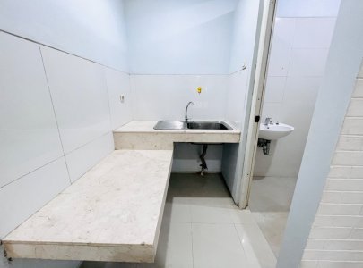 Kontrakan unfurnished 2 lantai Jakarta Barat / karang tengah / Puri Indah / Green Lake City / Meruya