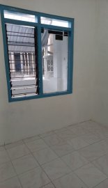 Kost Puluhdadi dekat UPN