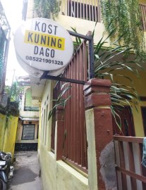 Rumah mungil di Dago